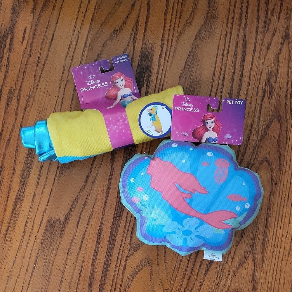 Disney Pet Hooded Towel w/ Squeak Toy